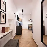 Native Pulaskiego 6 * كراكوفيا